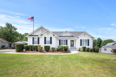 Lake Home For Sale in West Union, South Carolina