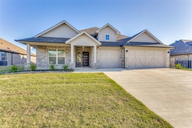 Mountain Valley Lake #2 Home Sale Pending in Burleson Texas
