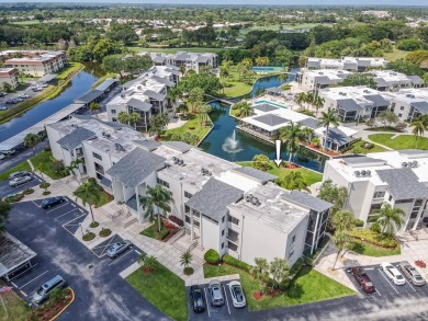 Lake Condo For Sale in Palm Beach Gardens, Florida