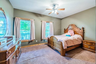 Stunning 3 bedroom, 2.5 bath, 2,200 +/- square foot log home - photo 11