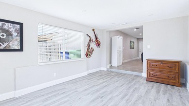 Welcome home to this beautifully remodeled 3BR/2BA residence - photo 14