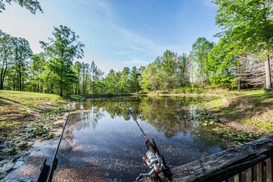 Stunning 3 bedroom, 2.5 bath, 2,200 +/- square foot log home - photo 27
