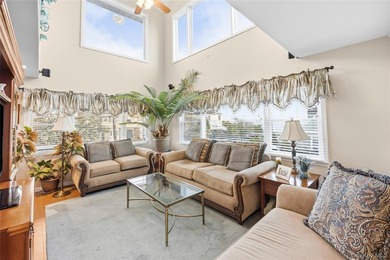 Welcome to an exceptional waterfront retreat in the heart of - photo 11