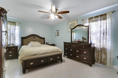 Step into this beautifully updated 3 bedroom, 2 bathroom home in - photo 22