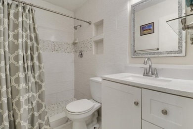 Step into this beautifully updated 3 bedroom, 2 bathroom home in - photo 25