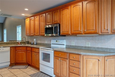Exceptional value in one of the Lake's most sought-after - photo 27