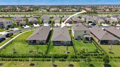 Welcome to this upgraded 3-bedroom, 2-bathroom single-family - photo 30