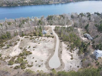 Lake Charlevoix Lot For Sale in Charlevoix Michigan