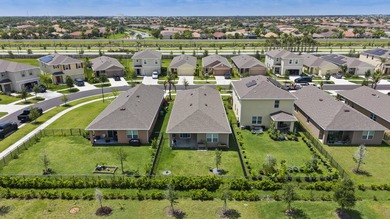 Welcome to this upgraded 3-bedroom, 2-bathroom single-family - photo 31
