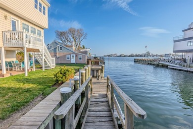 Welcome to an exceptional waterfront retreat in the heart of - photo 34