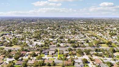 Step into this beautifully updated 3 bedroom, 2 bathroom home in - photo 49