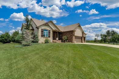 Beautifully designed for modern living, this exceptional home - photo 4