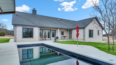 Lake LBJ Home For Sale in Kingsland Texas