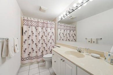 Discover this charming two-bedroom townhouse, with each bedroom - photo 16