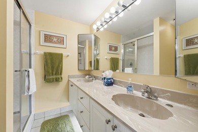 Discover this charming two-bedroom townhouse, with each bedroom - photo 21