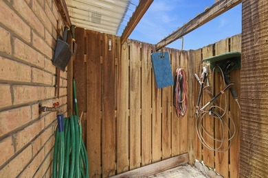 Discover this charming two-bedroom townhouse, with each bedroom - photo 27