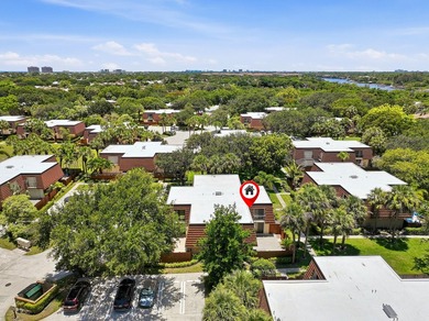 Discover this charming two-bedroom townhouse, with each bedroom - photo 28