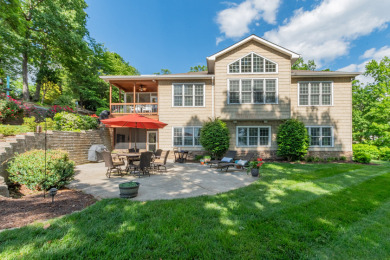 Beautiful Lake front Home in Tarawood on High Rock Lake, - Lake Home For Sale in Lexington, North Carolina