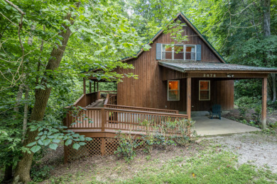 Sleeps 8, Unrestricted, wooded 7.21 acres & a solo private dock - photo 1