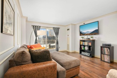 Discover urban living at its finest in this stylish condo! - photo 6