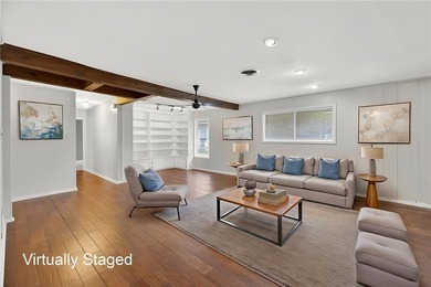 Charming and conveniently located, this 2-bedroom, 1.5-bathroom - photo 4