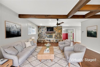 Charming and conveniently located, this 2-bedroom, 1.5-bathroom - photo 6