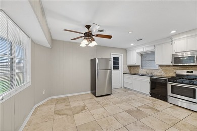 Charming and conveniently located, this 2-bedroom, 1.5-bathroom - photo 9
