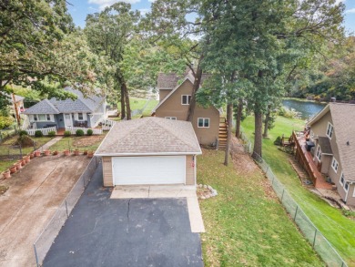 Lake Home Sale Pending in Lake Villa, Illinois