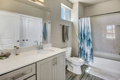 SELLER OFFERING 3% TOWARDS BUYERS CLOSING COSTS + RATE BUY DOWN! - photo 15