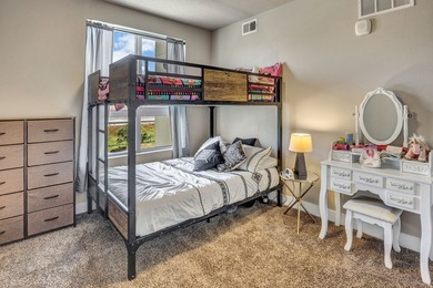 SELLER OFFERING 3% TOWARDS BUYERS CLOSING COSTS + RATE BUY DOWN! - photo 16