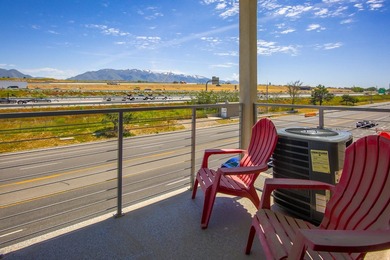 SELLER OFFERING 3% TOWARDS BUYERS CLOSING COSTS + RATE BUY DOWN! - photo 19