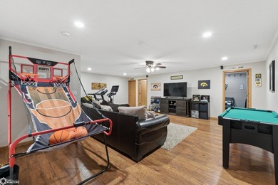 Beautifully updated and perfectly situated on Woodlane Drive - photo 23