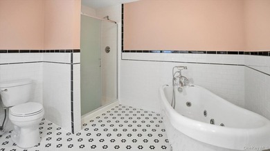 Bring all offers!! Welcome to this beautifully updated residence - photo 28