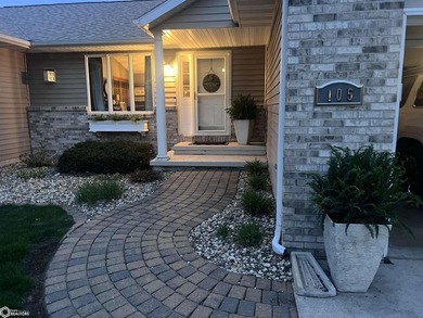 Beautifully updated and perfectly situated on Woodlane Drive - photo 31