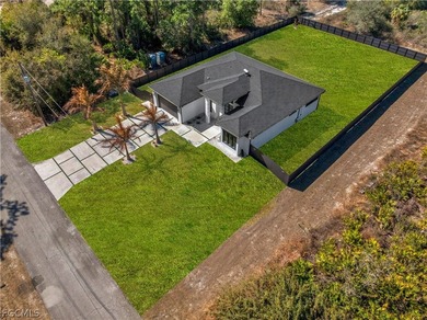 Beautiful 3-bedroom, 3-bathroom custom home on a half acre!! - photo 50