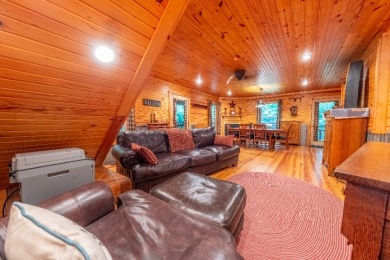 Sleeps 8, Unrestricted, wooded 7.21 acres & a solo private dock - photo 18