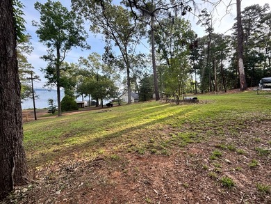 Tucked away in the peaceful waterfront community of White Oak - photo 3