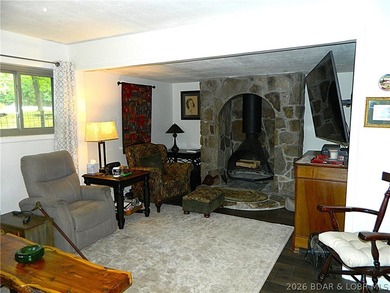 Private Four Seasons Retreat on Expansive Multi-Lot Property! - photo 11