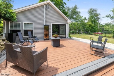 This is the Lakefront ranch you have been waiting for on Upper - photo 24
