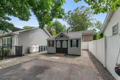 This is the Lakefront ranch you have been waiting for on Upper - photo 31