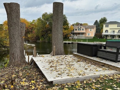 Incredible opportunity to own a move-in ready Lake Wawasee - photo 33