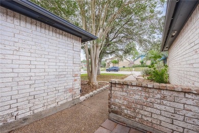 Beautifully maintained 3-bedroom, 2-bath home offering 1,768 - photo 4