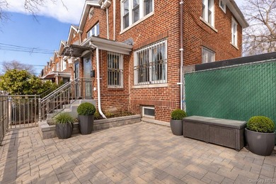 Welcome to this beautifully maintained, move in ready two - photo 3