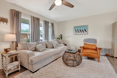 Just three blocks from Aransas Bay, this beautifully updated - photo 8