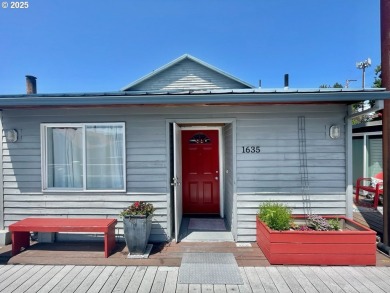 Lake Home For Sale in Portland, Oregon
