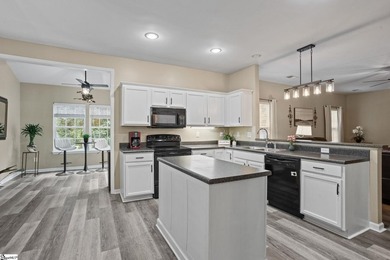 Call the official listing agent, Lisa Alexander, to arrange a - photo 13