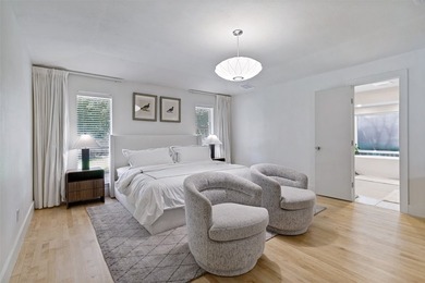 Steps from Prairie Creek, this beautifully renovated 4-bed - photo 15