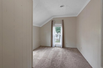Welcome to this charming 3-bedroom, 2-bath home with a spacious - photo 22