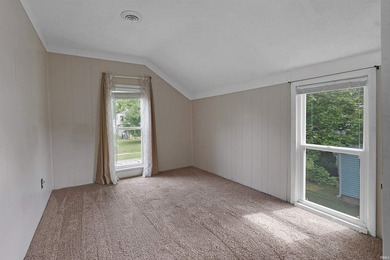 Welcome to this charming 3-bedroom, 2-bath home with a spacious - photo 25