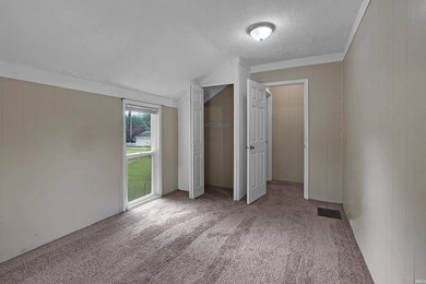 Welcome to this charming 3-bedroom, 2-bath home with a spacious - photo 26